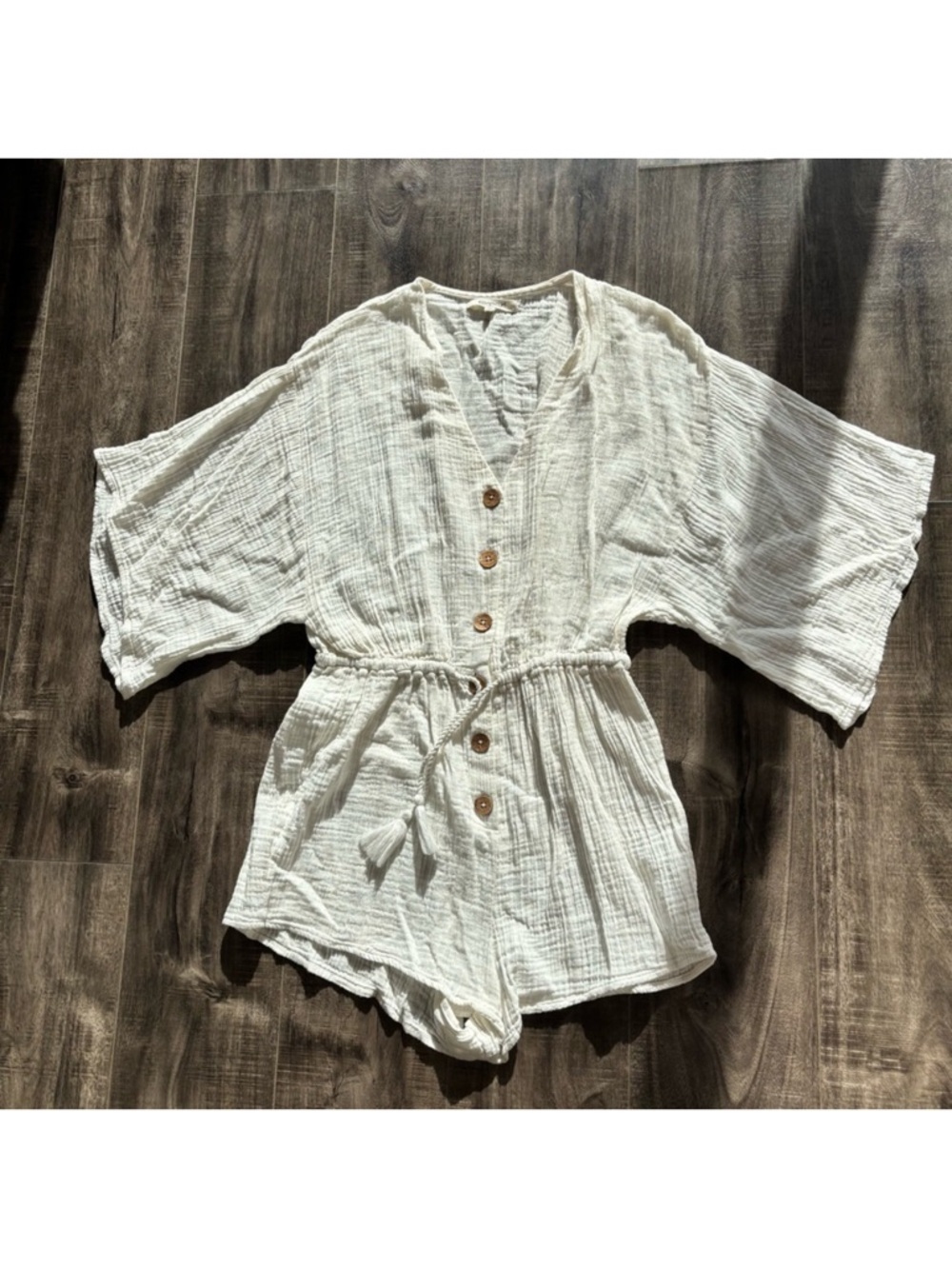 Lightweight romper off white
